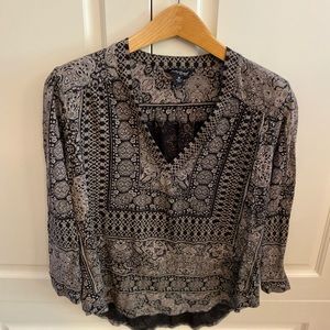 Flattering Lucky Brand shirt